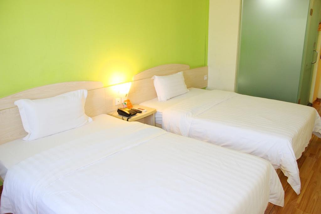 7Days Inn Dalian Gangwan Square Station Port Rum bild