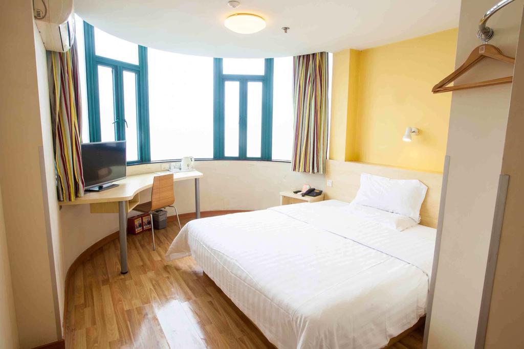 7Days Inn Dalian Gangwan Square Station Port Rum bild